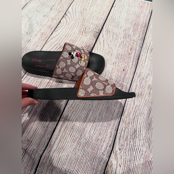 Disney x ©Disney Parks Sport Slide Sandals